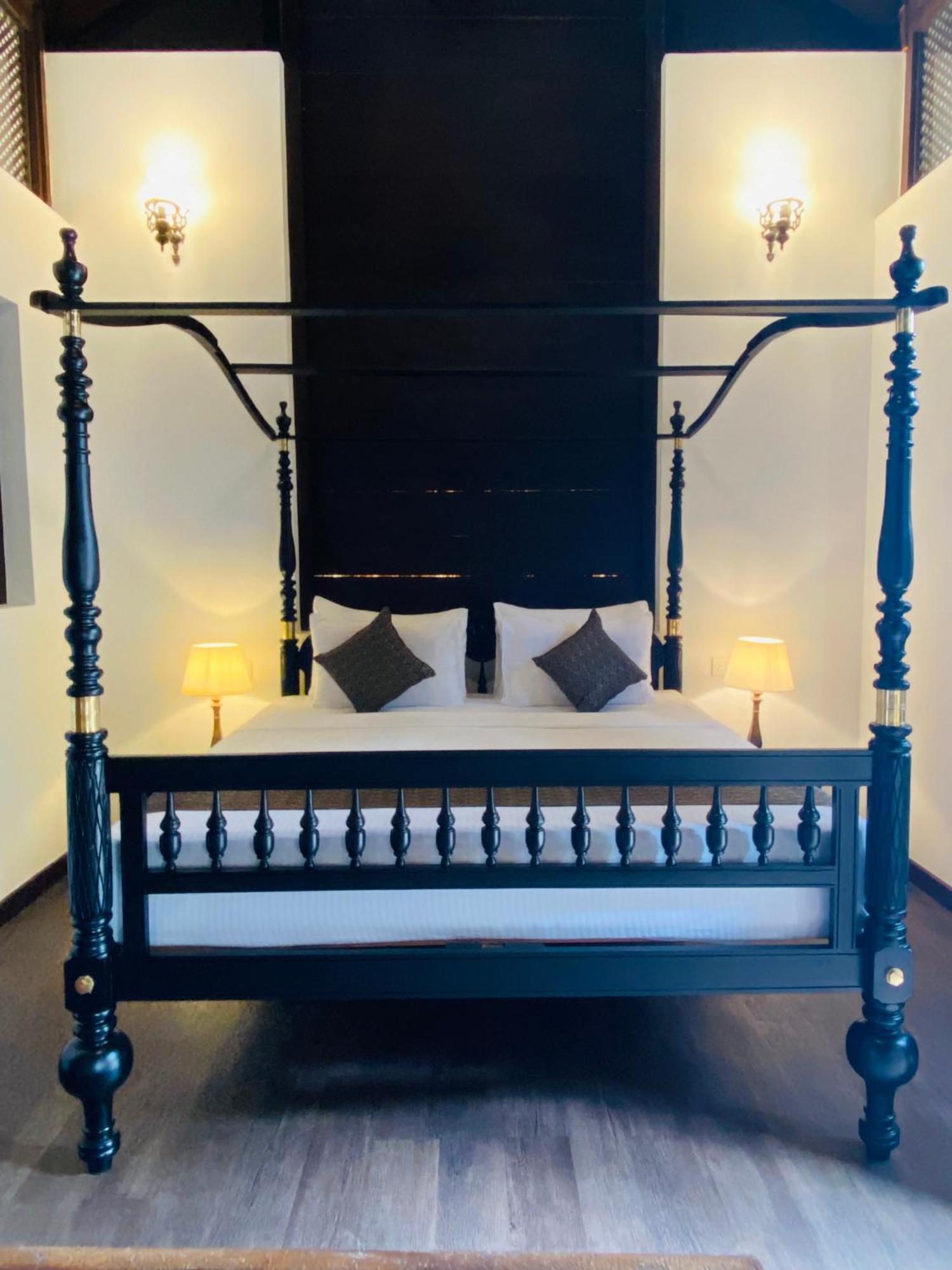 Thaprobana Villa Tangalle - Private Villa חדר תמונה